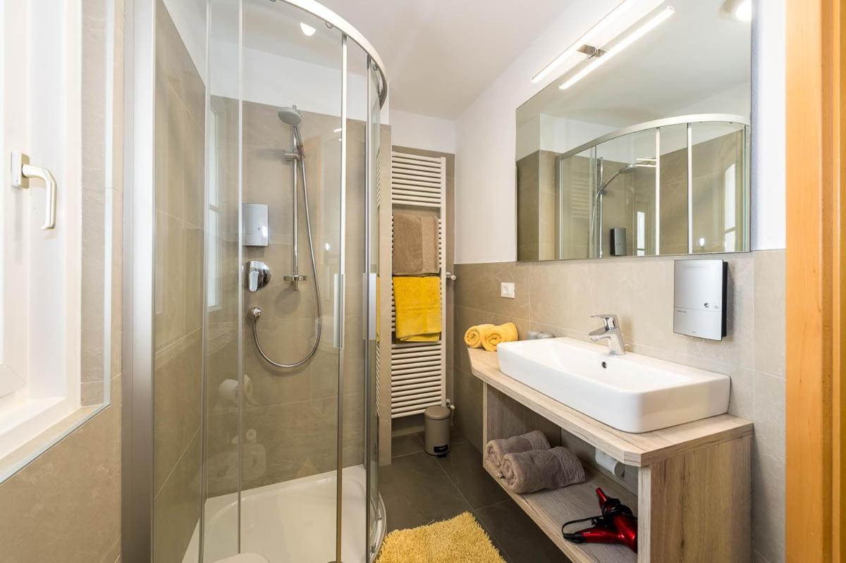 Haus Claudia Bed & Breakfast Nova Levante Bagian luar foto